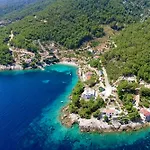 Seaside Secluded Cove Torac, Hvar - 589 Апартаменты
